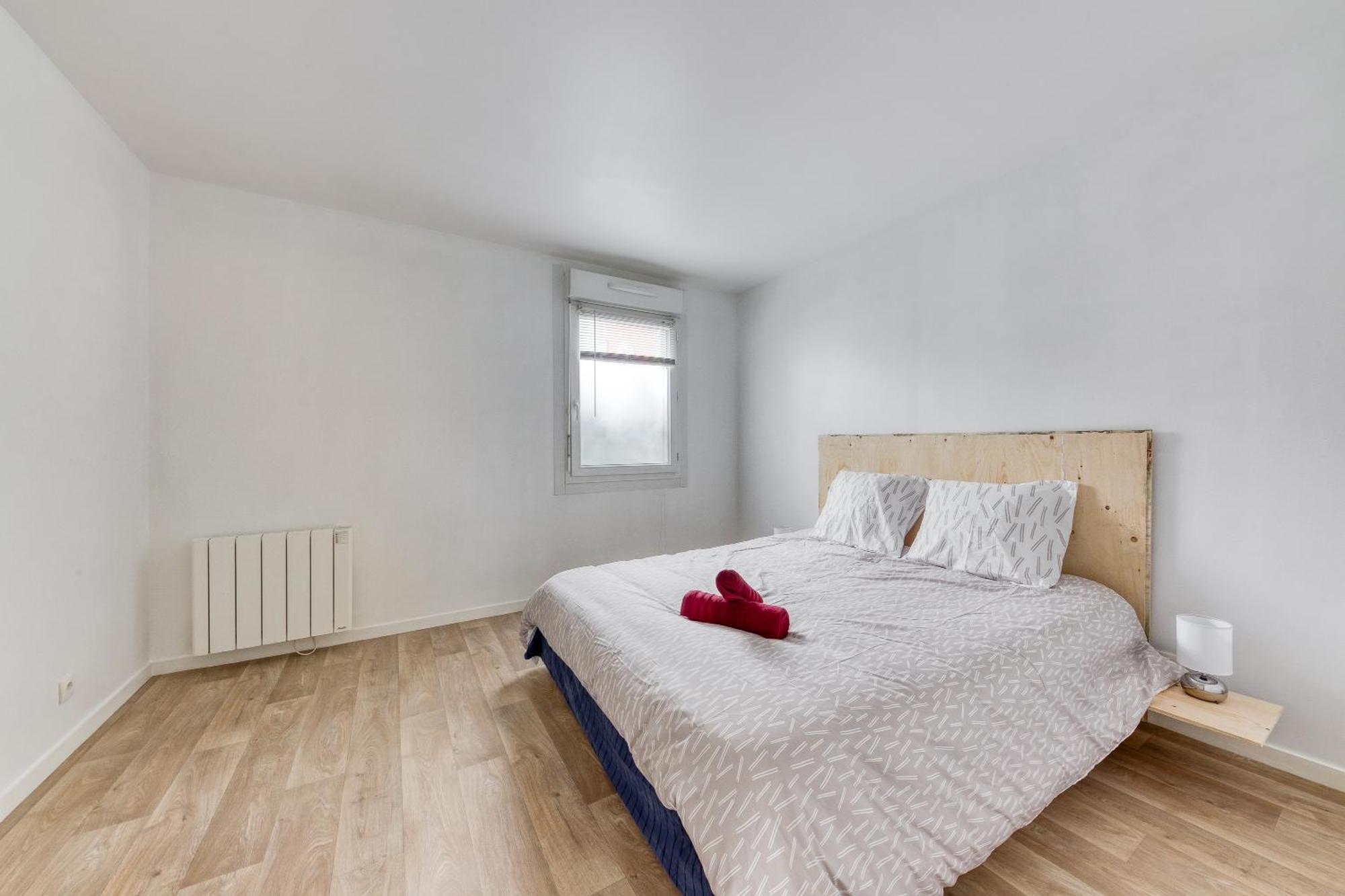F2 De Montreuil *